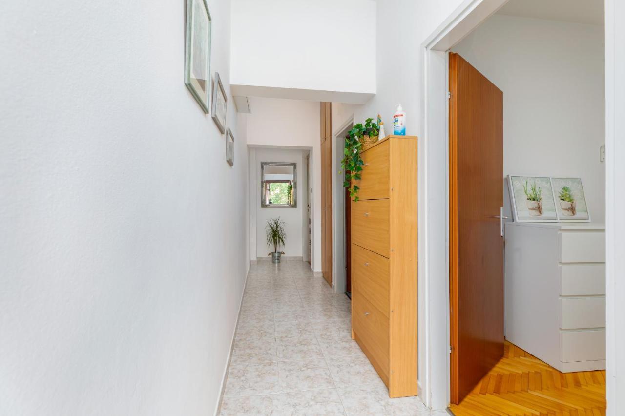 Apartment Tesic Close To The Sea With Shared 4Xbicycles 法扎纳 外观 照片