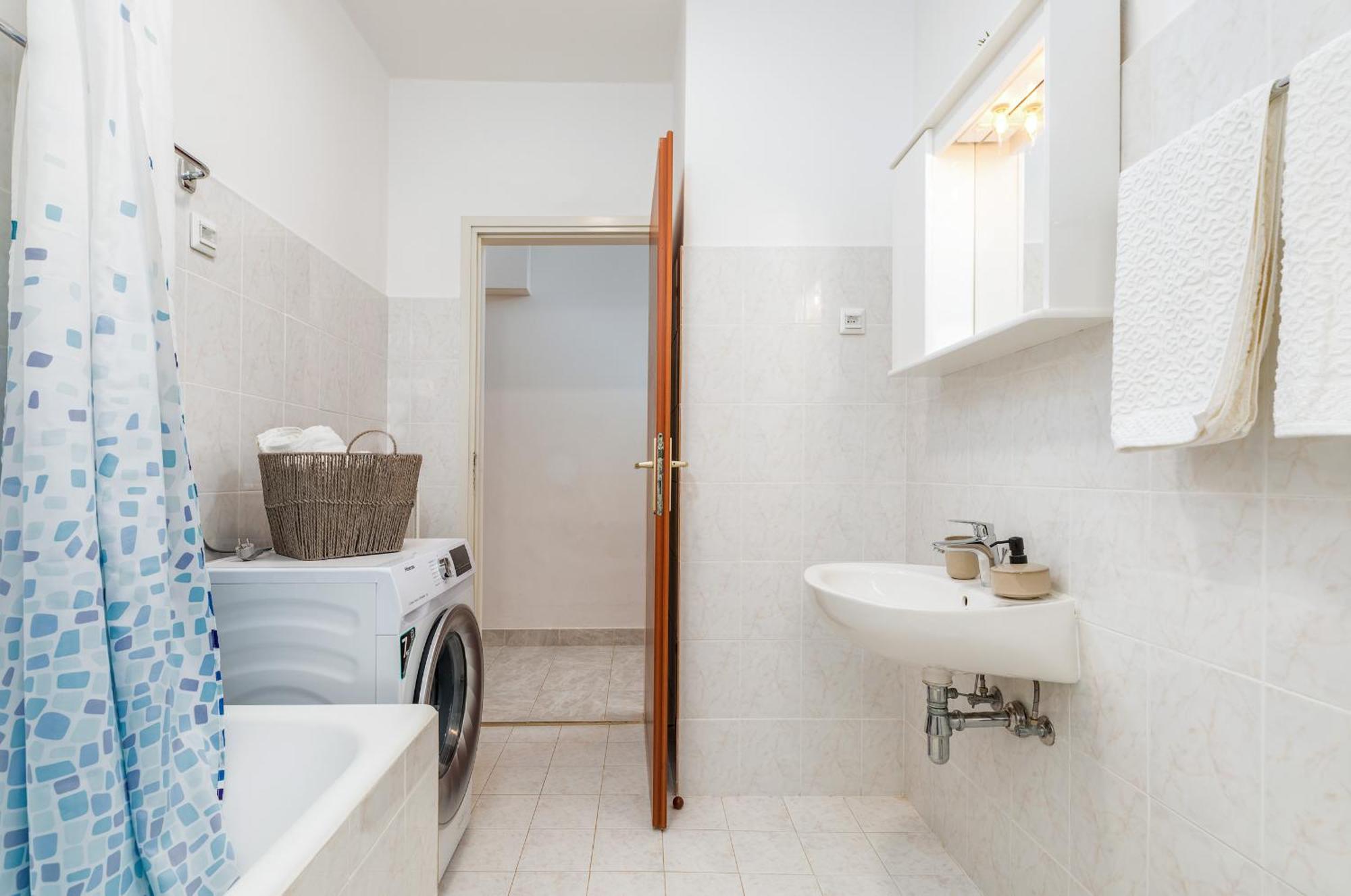 Apartment Tesic Close To The Sea With Shared 4Xbicycles 法扎纳 外观 照片