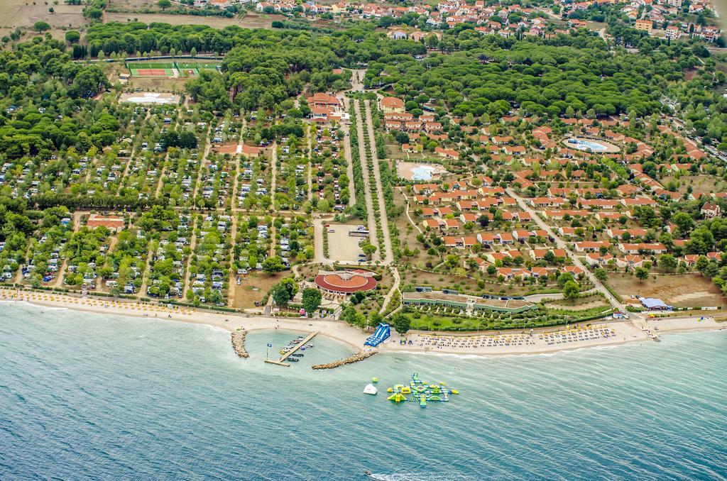 Apartment Tesic Close To The Sea With Shared 4Xbicycles 法扎纳 外观 照片