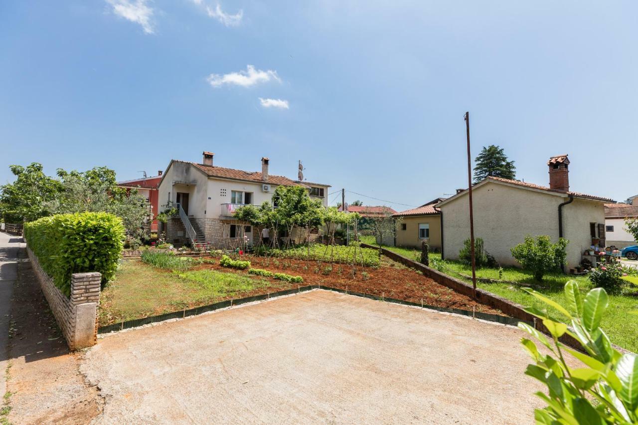 Apartment Tesic Close To The Sea With Shared 4Xbicycles 法扎纳 外观 照片